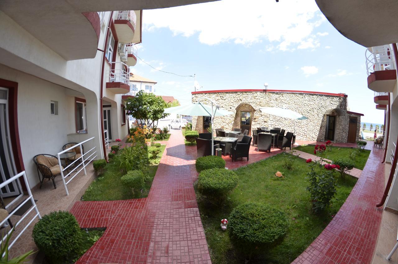 Vila Julia Costinesti Exterior photo